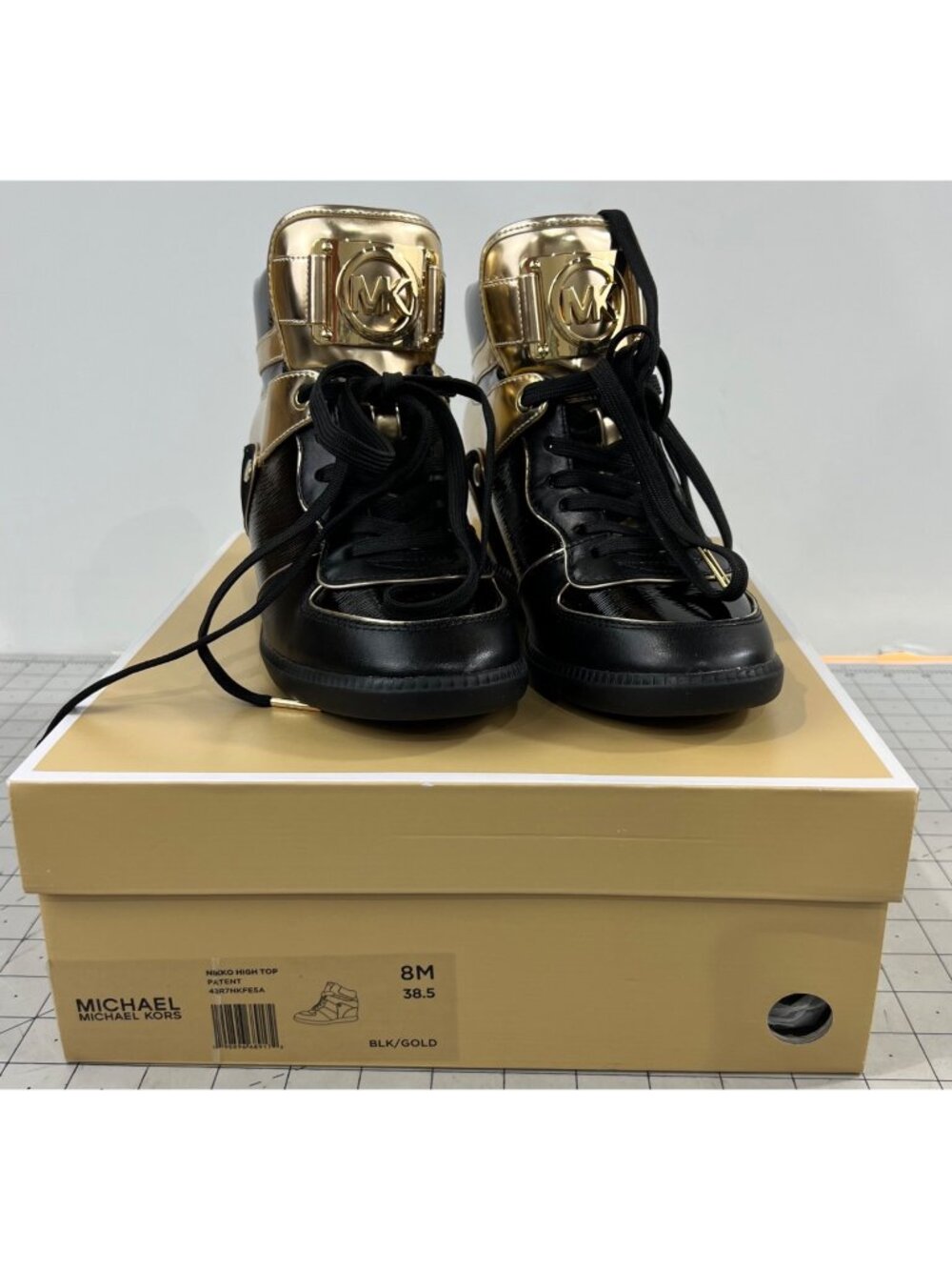 Michael Kors Women's Nikko High Top Fashion Sneaker, Black/Gold Sz. 8 New